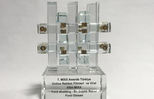 7. Mixx Awards’ta “Altın Mixx” Ödülü