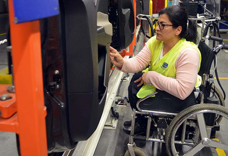 Ford Otosan çalışanlarının engelleri aşan projesine Ford’dan global ödül