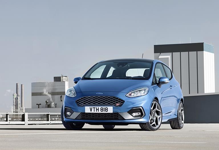 Cenevre’de tutkulu Ford Performance serisi ile sahne alan Ford, yeni Nesil Fiesta ST’yi görücüye çıkardı 