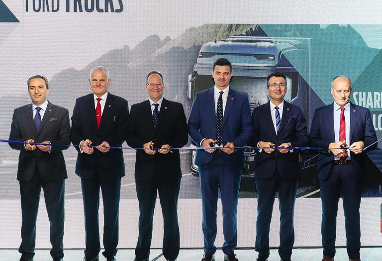 Ford Trucks’ın uluslararası büyüme yolculuğu Polonya ve Litvanya’daki bayi açılışlarıyla sürüyor